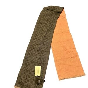 Gucci Men's Scarf in Rich Brown and Vibrant Orange, NWT